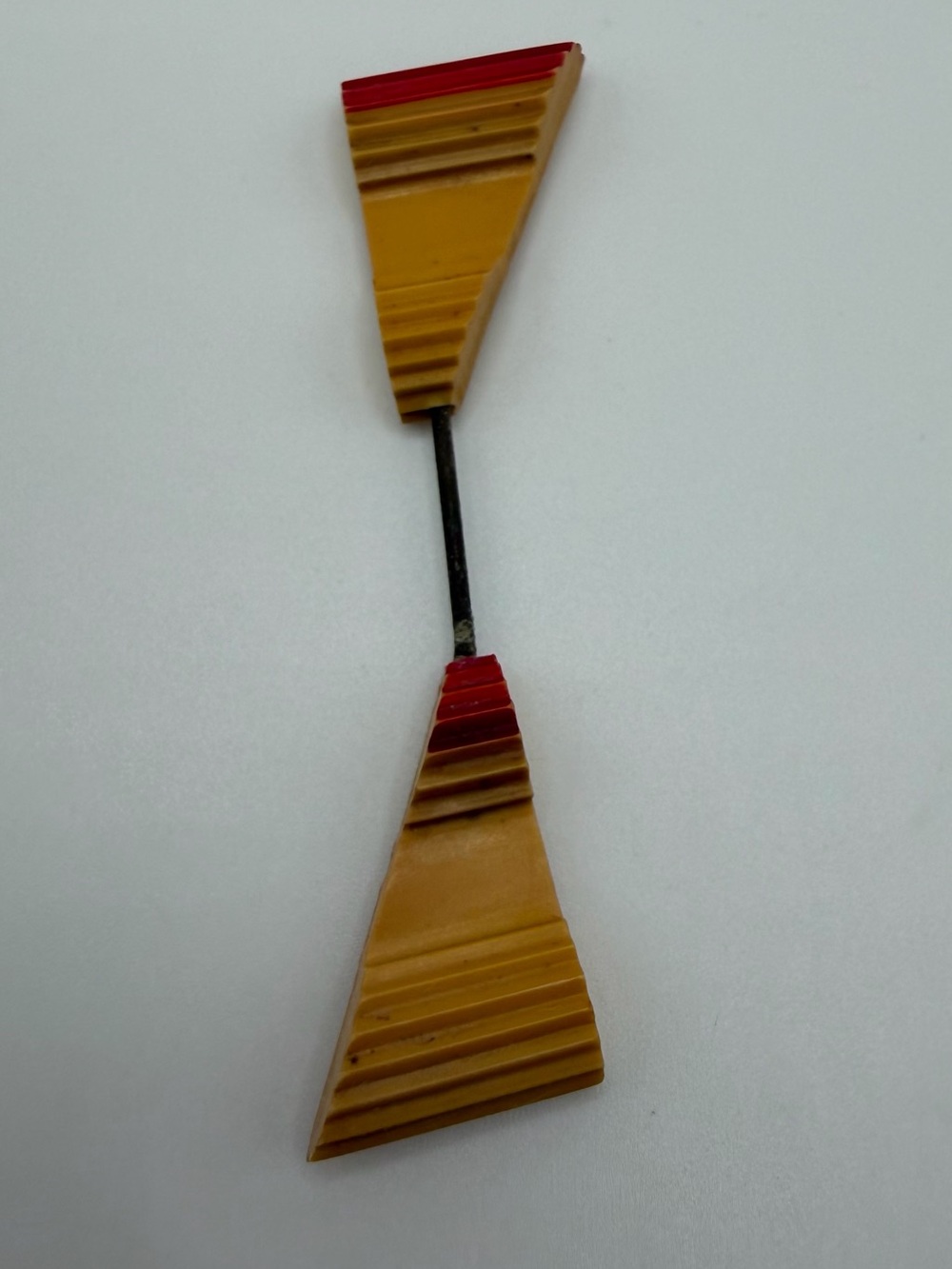 Jabot Vtg Art Deco Bakelite Hat Pin Carved Fan Butterscotch Red Stick Celluloid